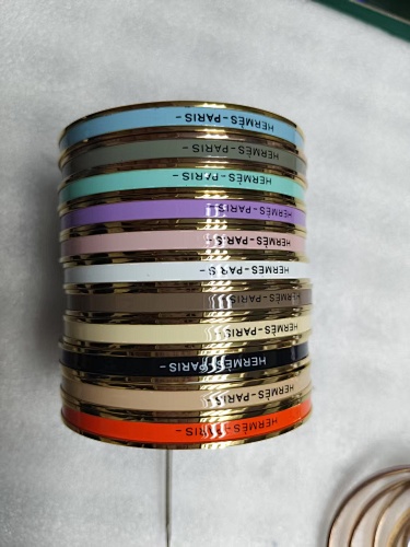 Hermès-bracelet-6mm album cover