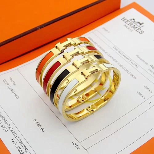 Hermès-bracelet-8mm album cover