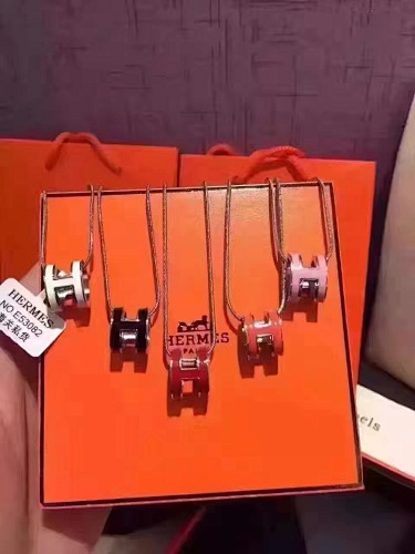Hermès-necklace album cover